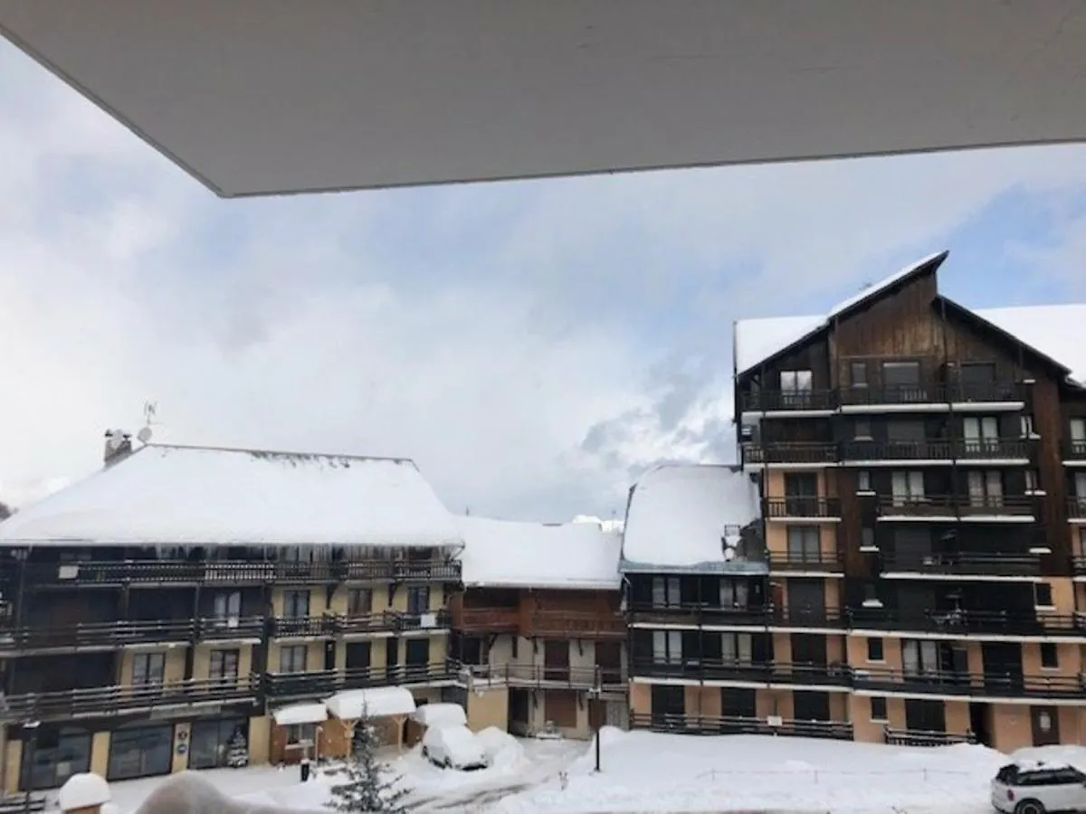 Apartment Studio Cabine Avec Acces Direct Aux Pistes, Balcon, Et Piscine - 4 Couchages, Risoul 1850 - Fr-1-330-518