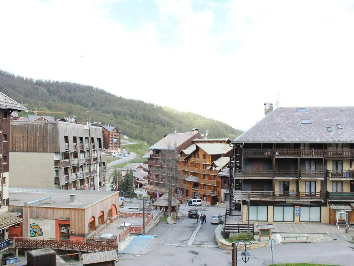 Apartment Studio Cabine Avec Acces Direct Aux Pistes, Balcon, Et Piscine - 4 Couchages, Risoul 1850 - Fr-1-330-518 France