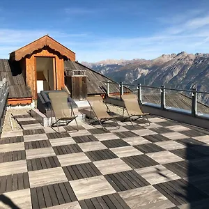 Appartement Penthouse Bond 007 120 M2 Piscine Sauna 1850, Risoul