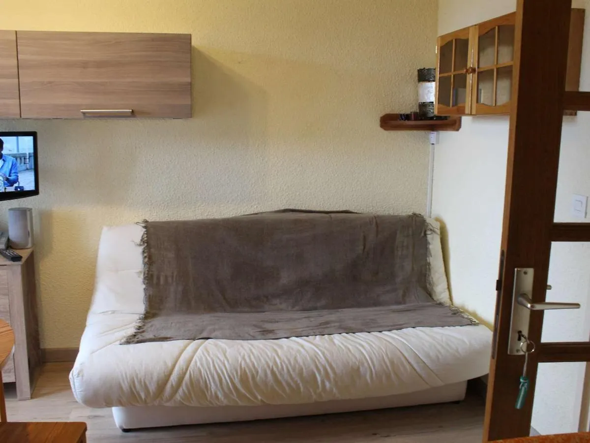 Διαμέρισμα Studio Cabine Avec Acces Direct Aux Pistes, Balcon, Et Piscine - 4 Couchages, Risoul 1850 - Fr-1-330-518